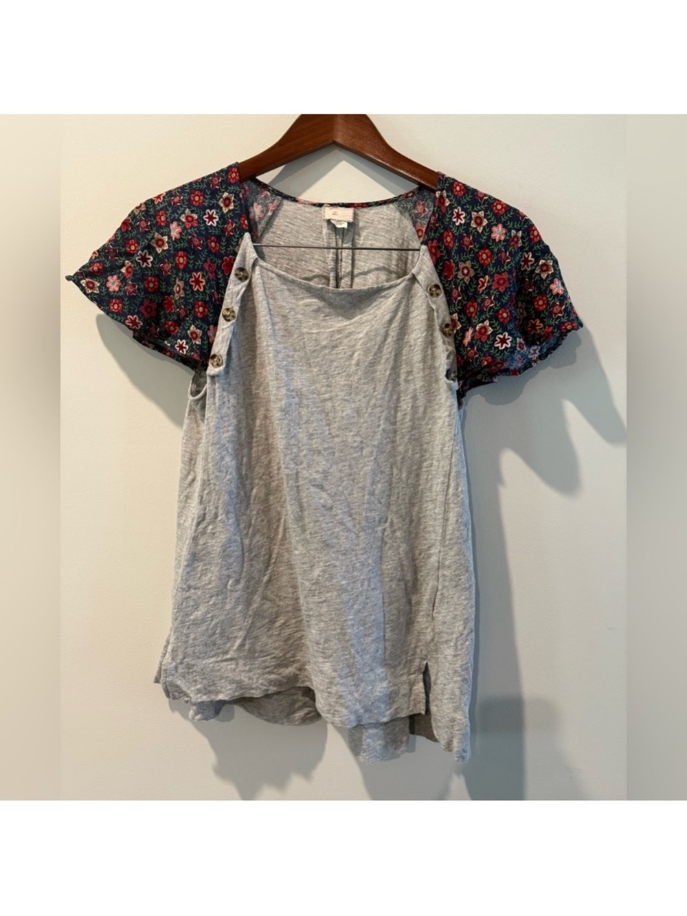 Anthropologie Heather Gray Top with Floral Short Sleeves Size S